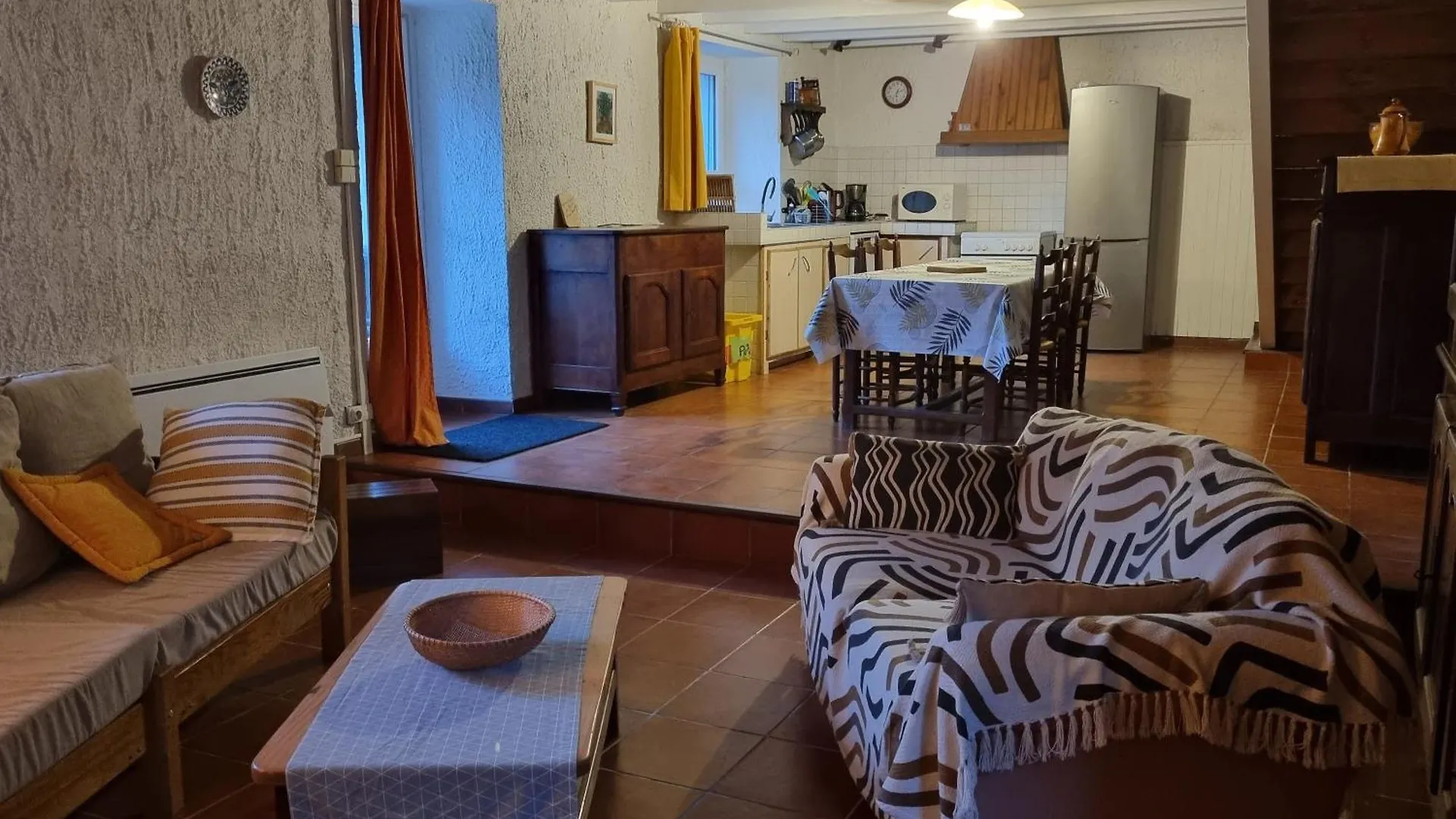 Holiday home Gite De Granquie Le Four A Pain Montredon-Labessonnie France